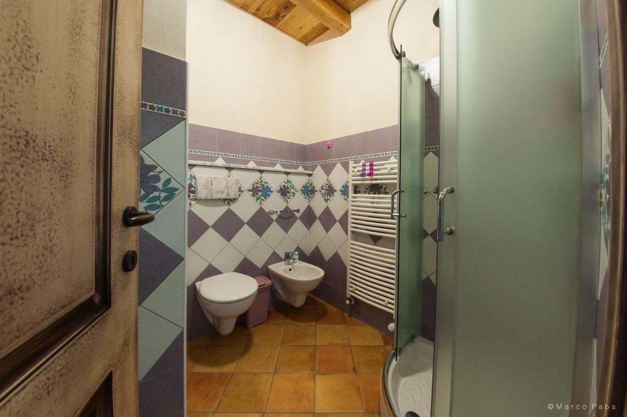 Cuccumiao Hotell Sorgono Exteriör bild